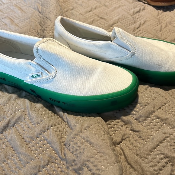 Vans white sneakers, very clean other then the two little spots. Wore once - Picture 4 of 4